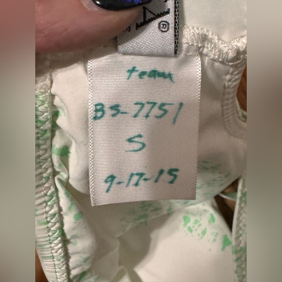 Becca green and white twisted top - Picture 4 of 4